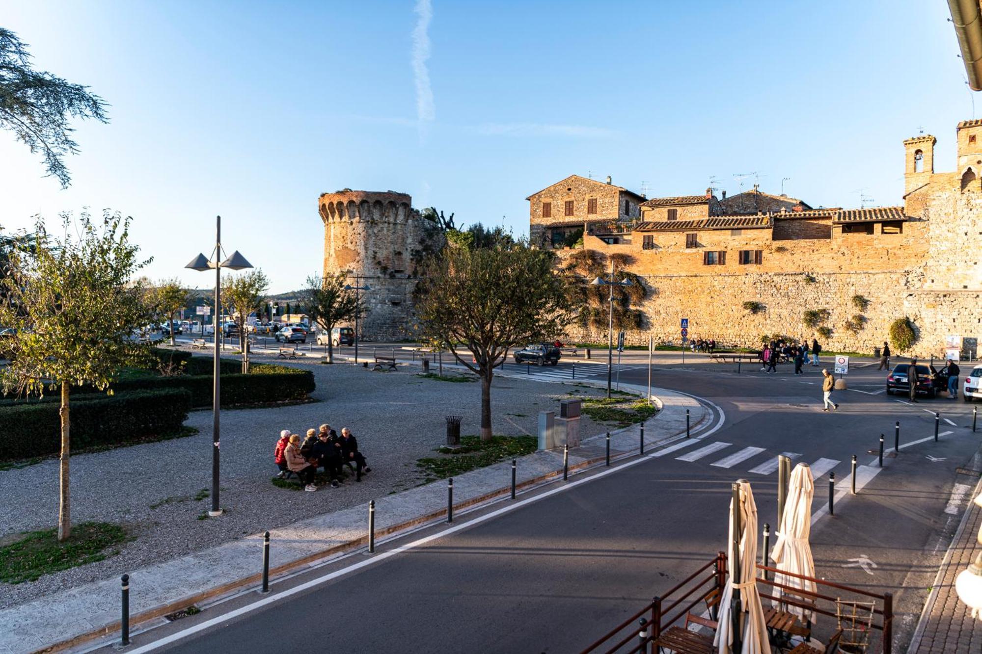 Bellavista Free Parking City Center San Gimignano Ngoại thất bức ảnh