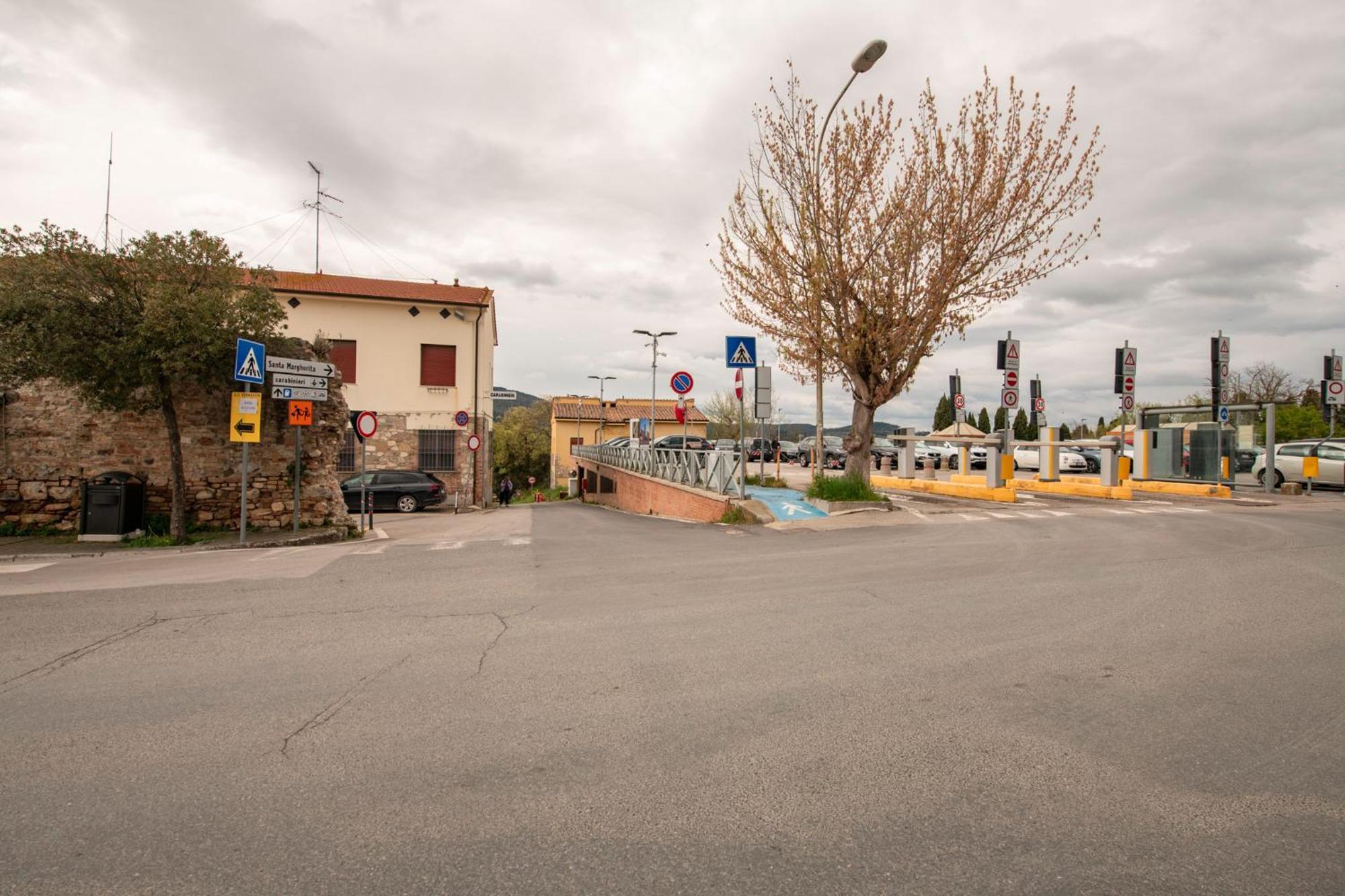 Bellavista Free Parking City Center San Gimignano Ngoại thất bức ảnh